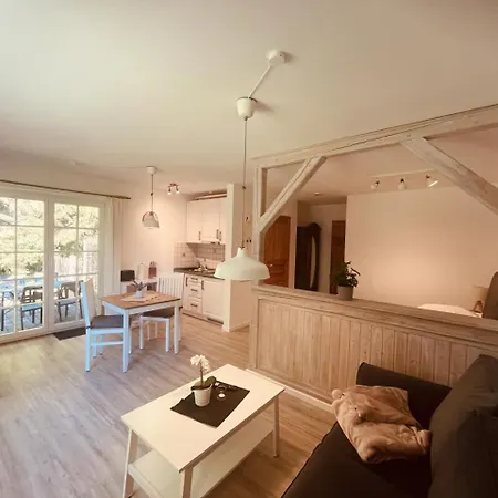 Kimi In Apartment